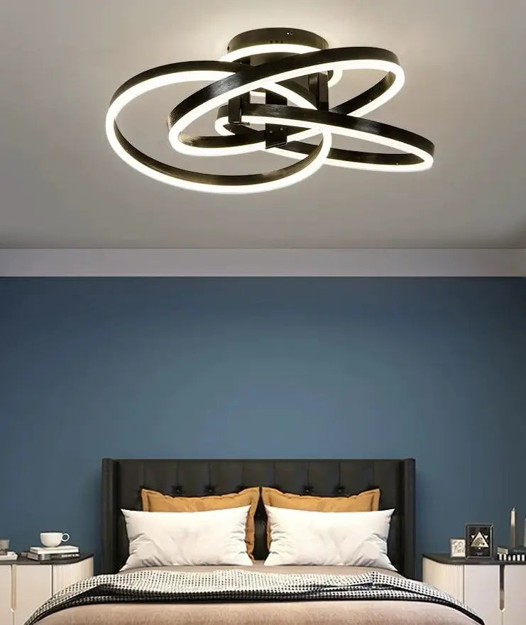 Lustra LED Neagra Cyra, 240W, Cercuri, Telecomanda, Intensitate Reglabilă