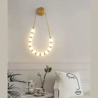 Aplica de Perete Aurie Celia, Globuri Albe, Design Sirag de Perle