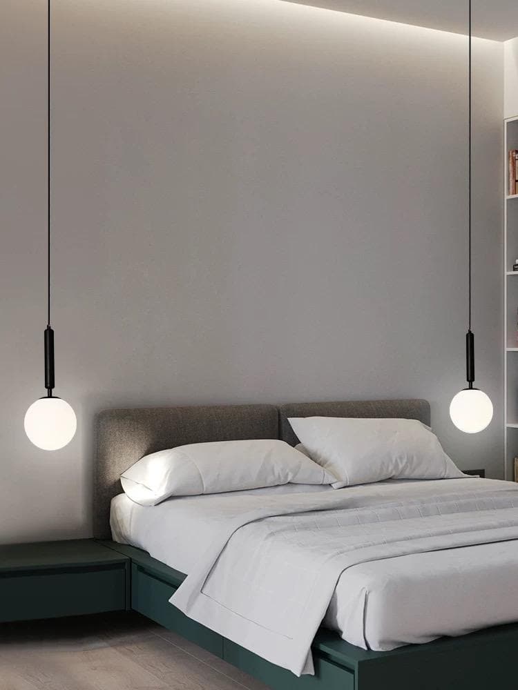 Lustra Neagra Pe Cablu Cu Glob Mat Alb E27 maxim 60W
