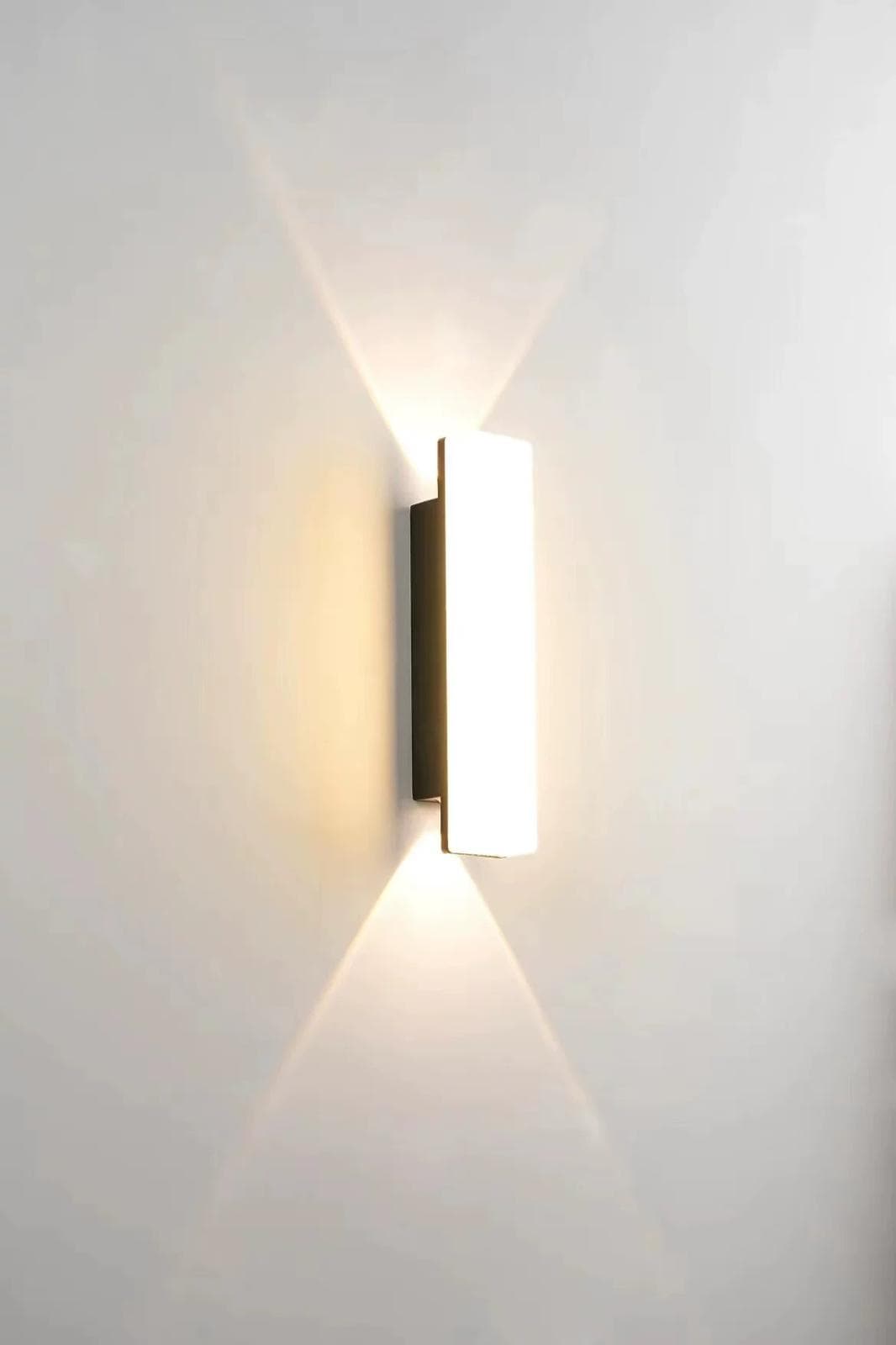 Aplica LED Finn 10W Exterior Lumina Calda