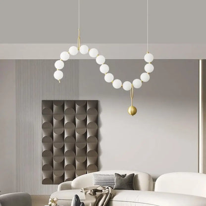 Lustra Capricia Perlată, Design Simplist, Globuri Albe Mat, Auriu