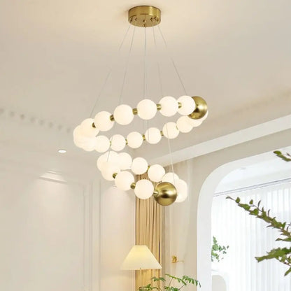 Lustra Calista Eleganta LED cu Globuri Albe Mat, Auriu