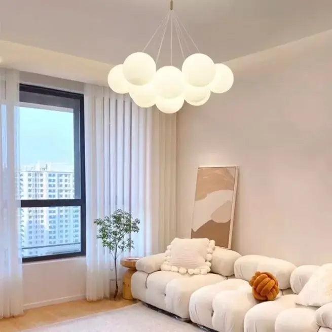 Lustră de Lux Anthea cu Globuri 13 Surse de Iluminare