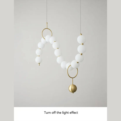 Lustra Capricia Perlată, Design Simplist, Globuri Albe Mat, Auriu