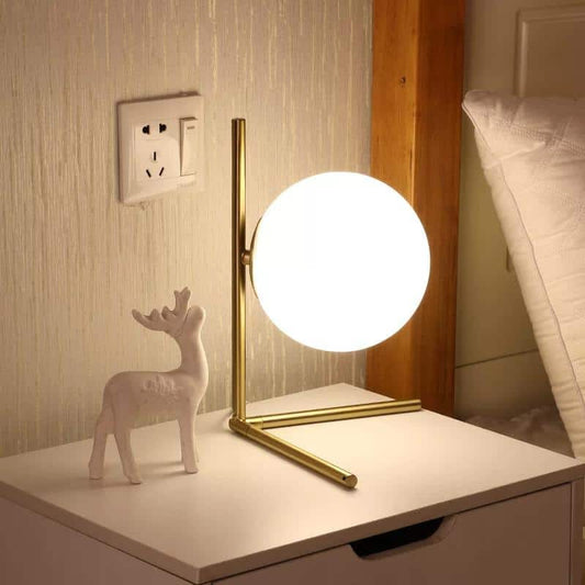 Veioza Elora Gold Glob Alb Mat E27 Max 40W